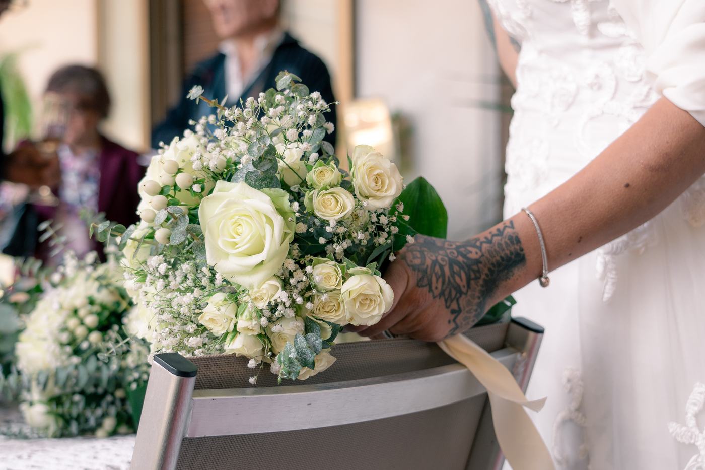 Detailaufnahme Brautstrauss mit weissen Rosen